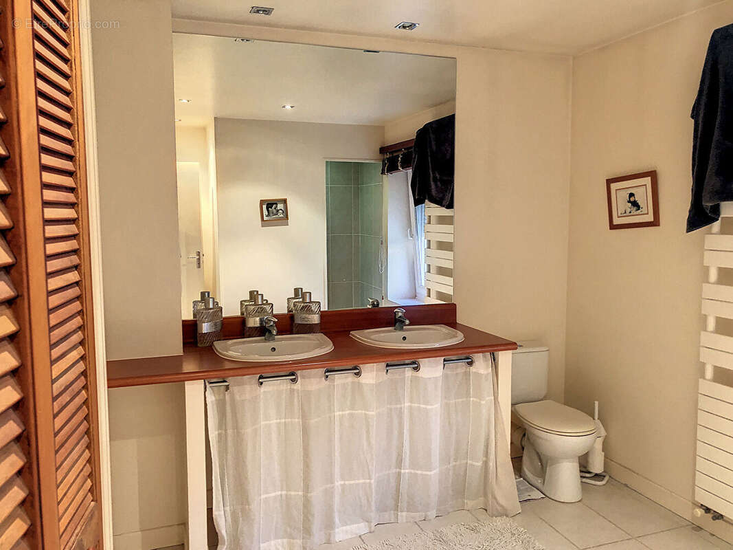 Maison à FLEURY-SUR-ORNE