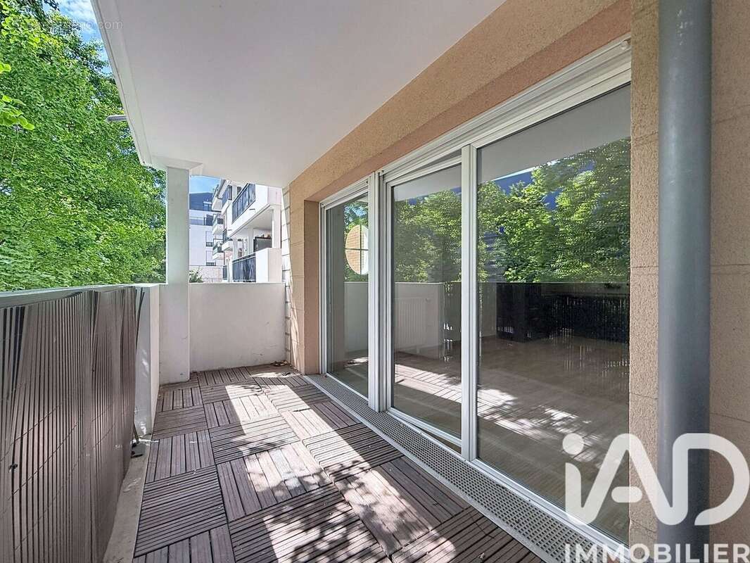 Appartement 69 m² à Franconville  - photo 7