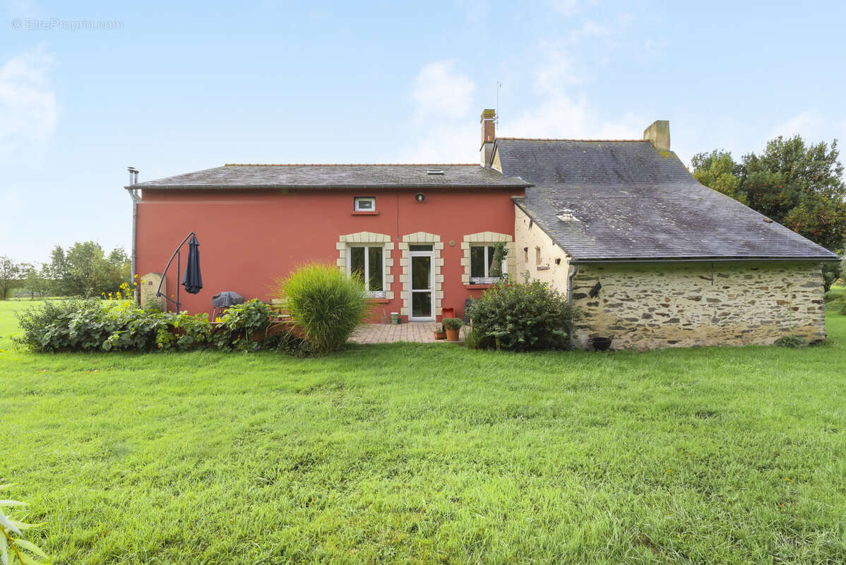 Maison à MOZE-SUR-LOUET