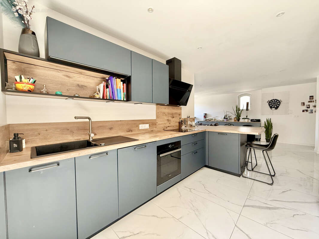 Superbe appartement 4 pièces lumineux de 92,7 m2 + parkings - photo 3