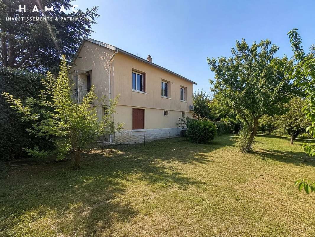SAINTE-FOY-LÈS-LYON — Maison à rénover sur terrain de 1 112 m² — Fort potentiel ! - photo 14