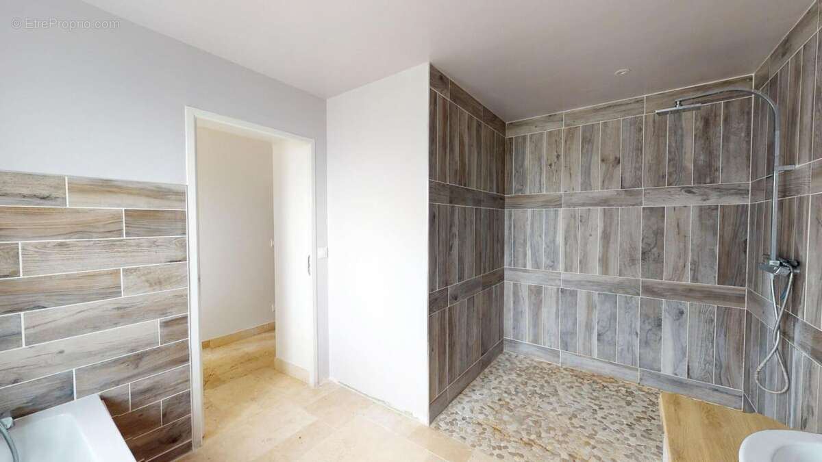 Maison à LA FERTE-MILON