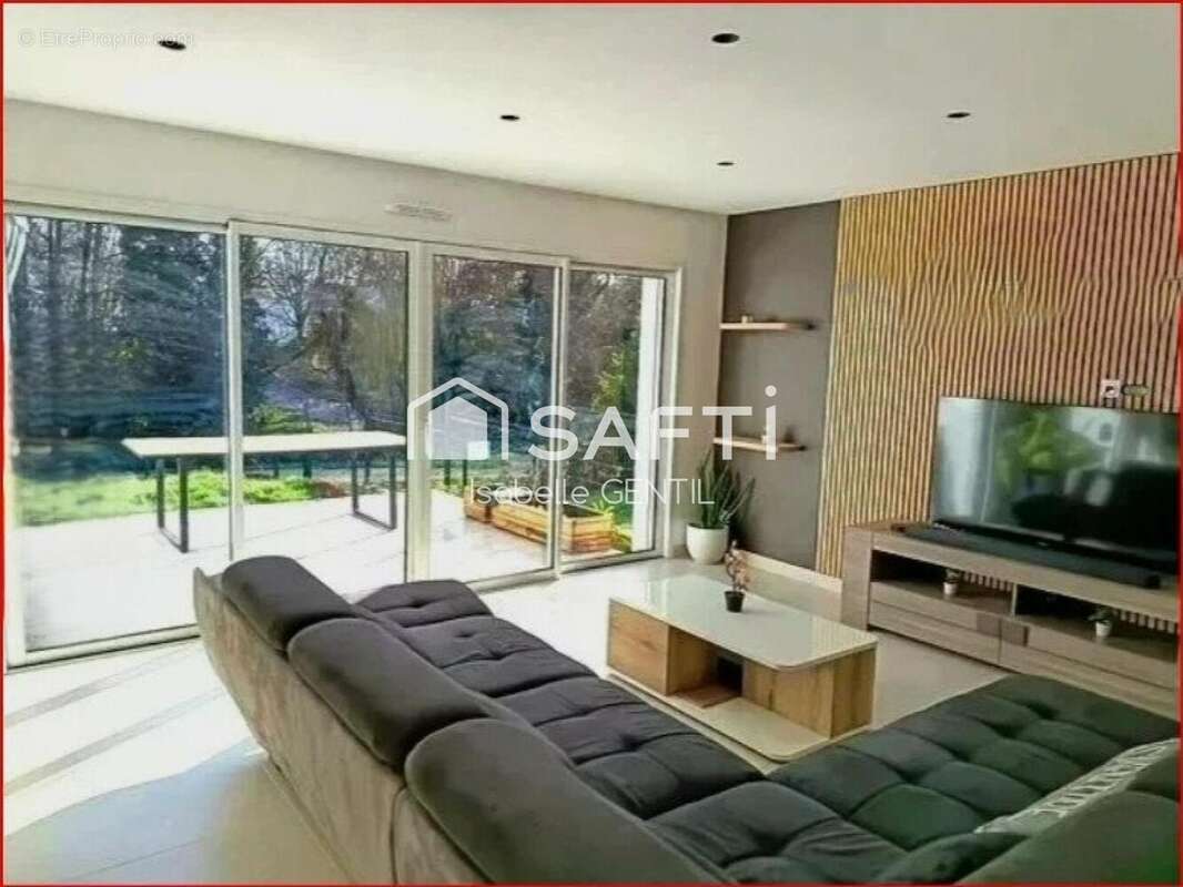 Photo 2 - Maison à LA CHAPELLE-ACHARD