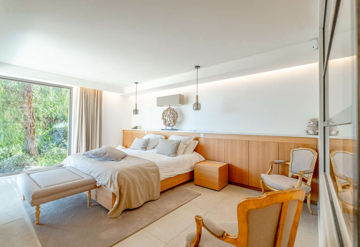 Domaine de la Nartelle villa de prestige avec piscine et vue mer dominante - photo 19