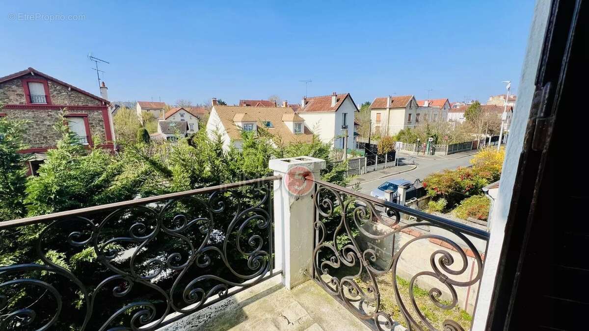 Maison à VILLEMOMBLE