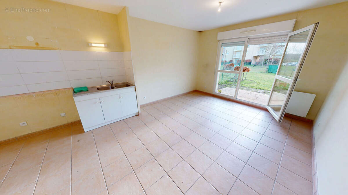 Appartement à PORT-EN-BESSIN-HUPPAIN