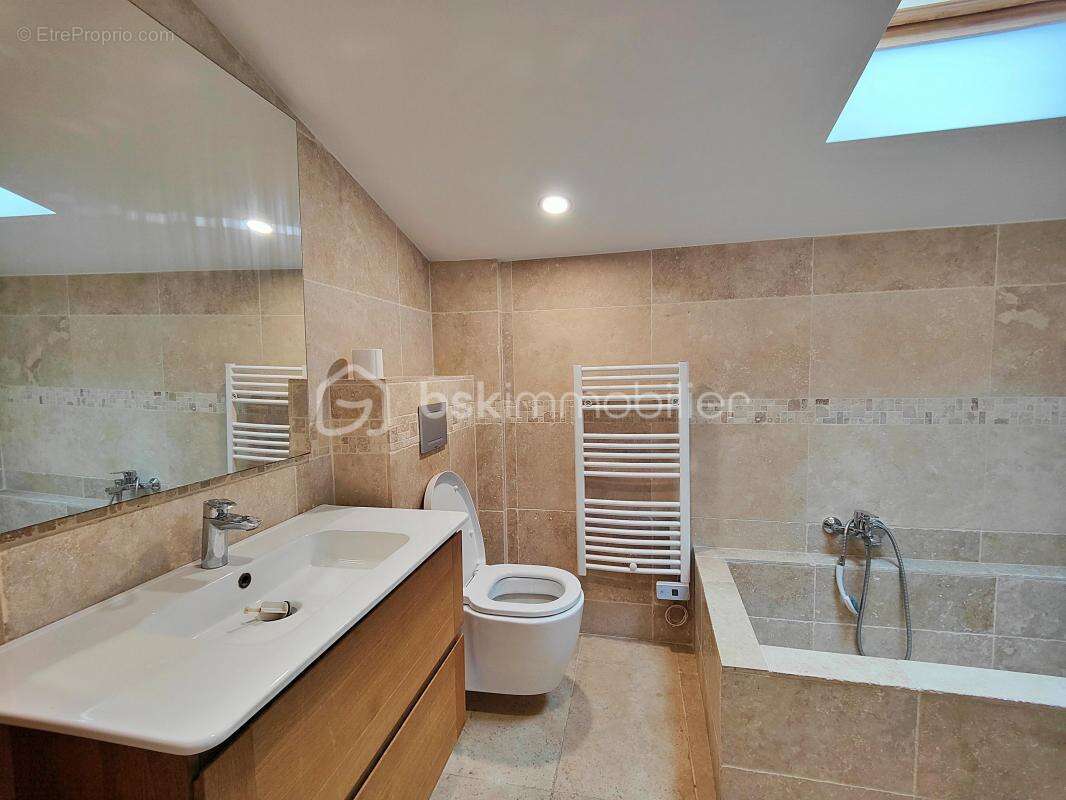 Maison à LA GARENNE-COLOMBES