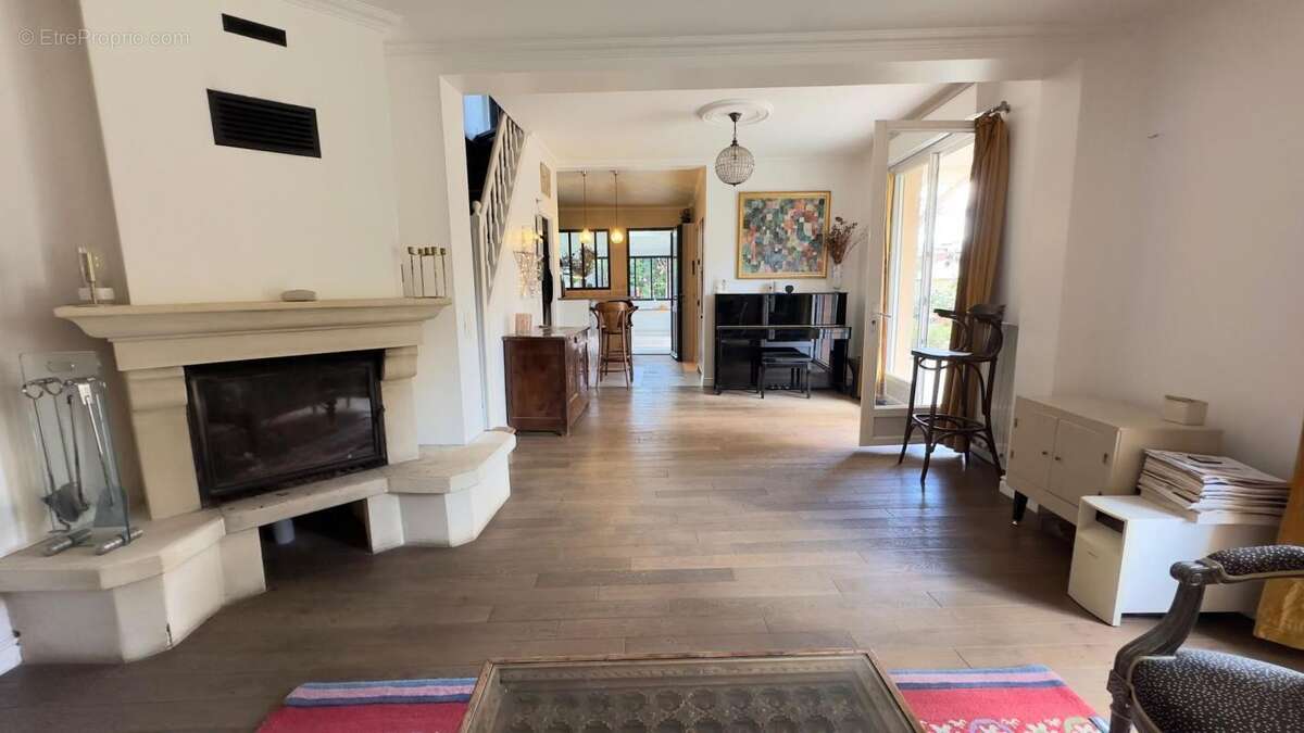 Maison à NEUILLY-PLAISANCE