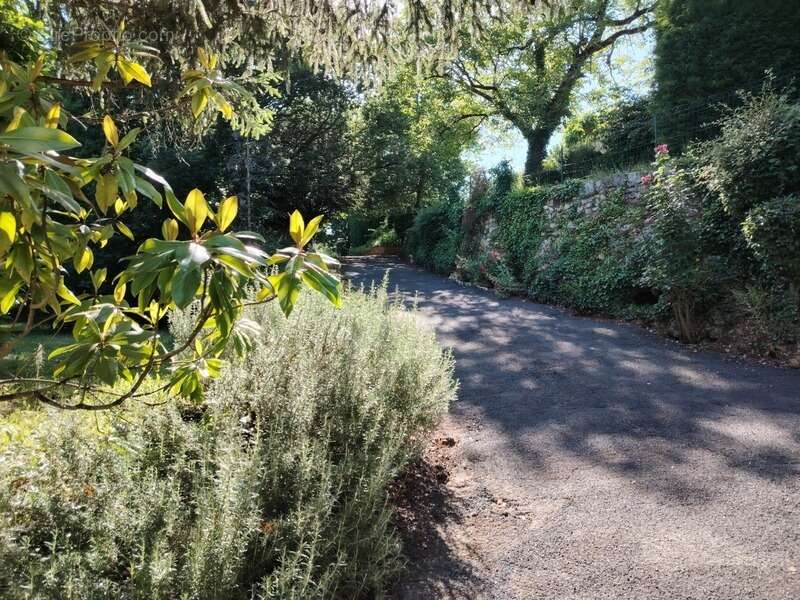 A vendre, Villa d'architecte dans un havre de paix situé à Migné Auxances - photo 5