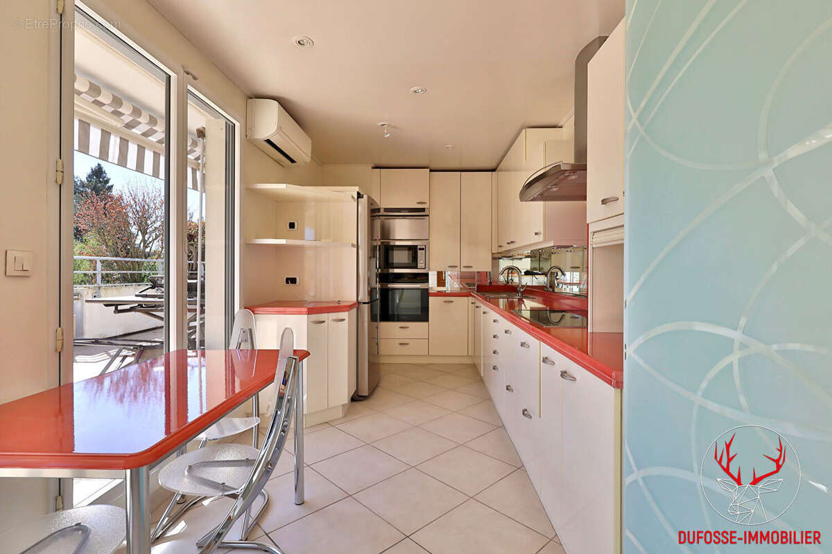 Appartement à TASSIN-LA-DEMI-LUNE