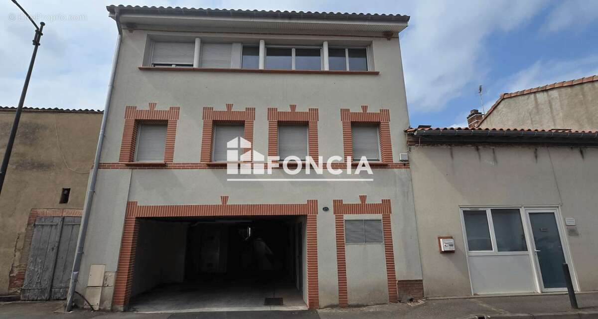Saint simon au coeur du village - grand t1 de 31 m2 - balcon - parking - photo 7