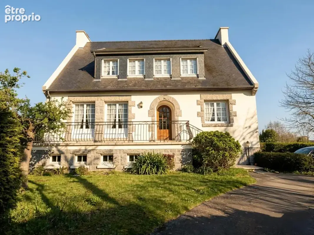 Maison 8 pièces 142 m² à vendre à Plougonven (29640) - photo 1