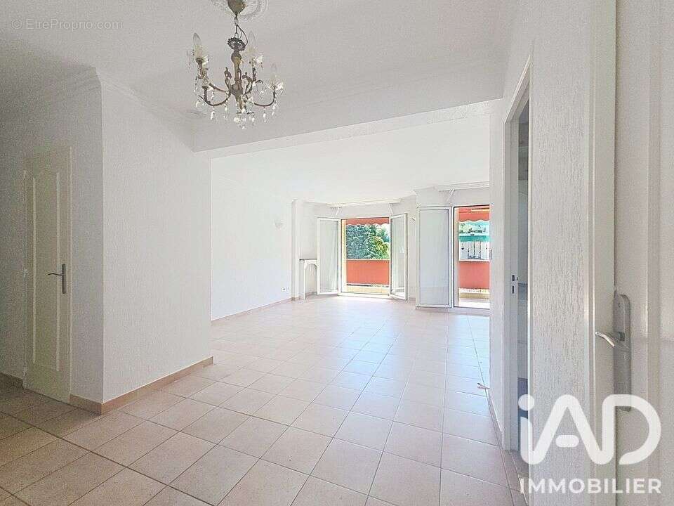Photo 5 - Appartement à VALLAURIS