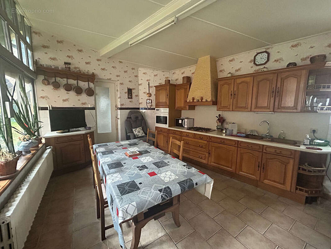 EXCLUSIVITE GERONIMMO Fermette à Saint Léger avec granges - photo 7