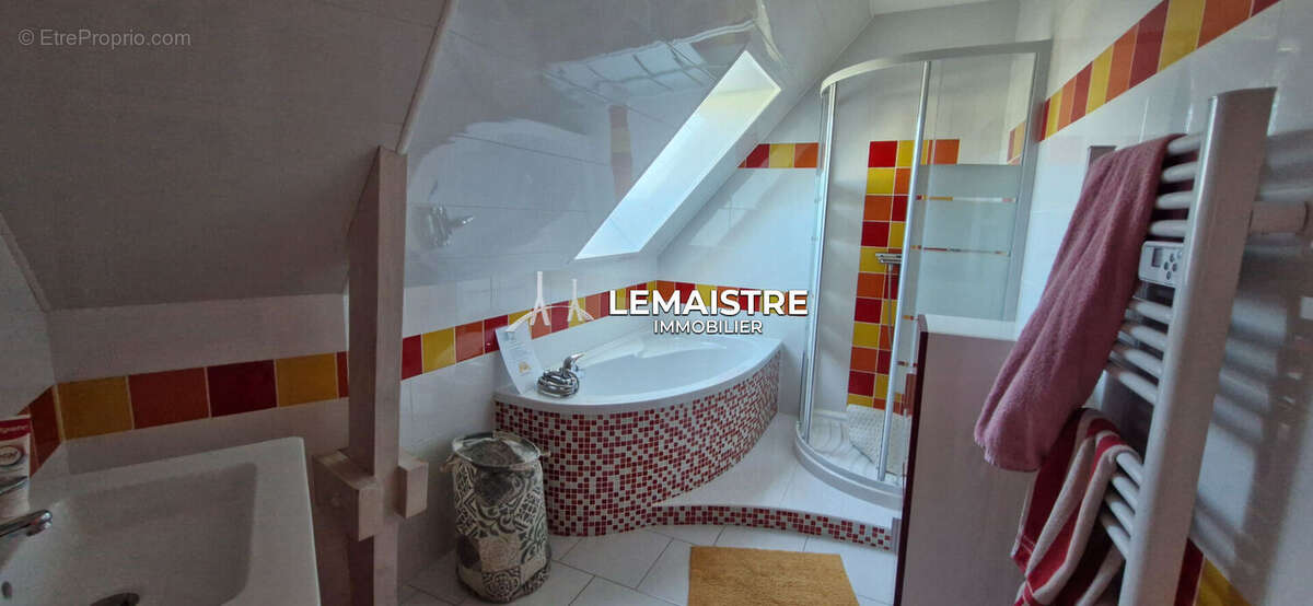Maison à vendre - 217.98 m² - Saint-Pierre-en-Port - 6 chambres - Vue dégagée - Plage à pied - photo 16