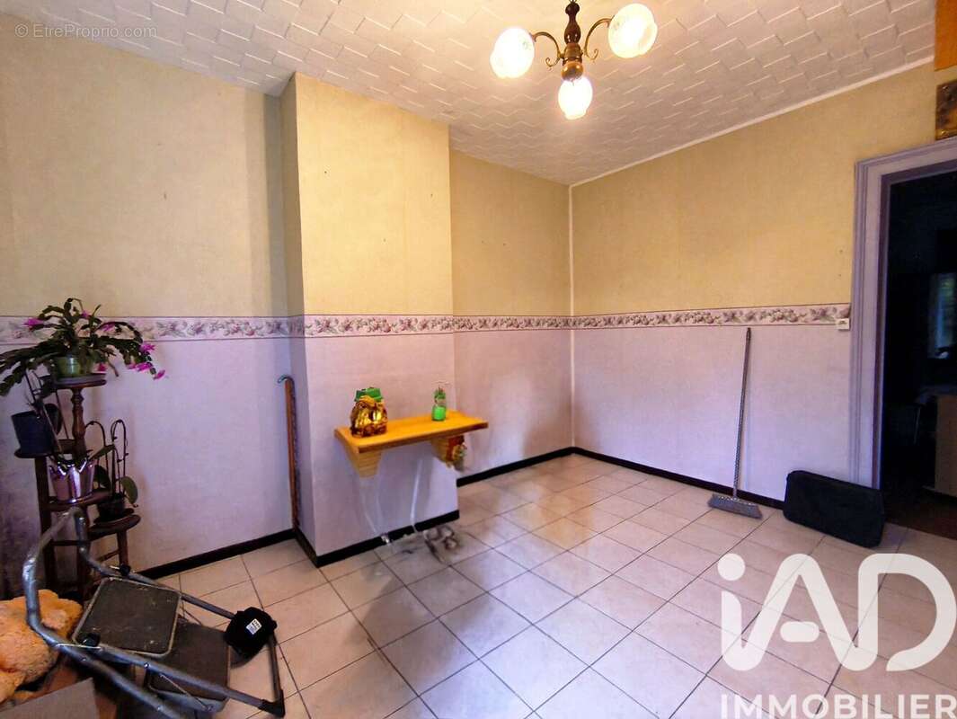 Photo 2 - Maison à HIRSON