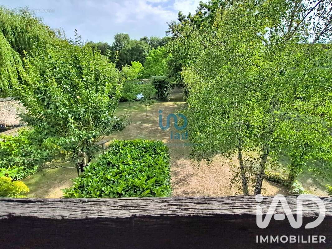 Maison 170 m² à La Bussiere  - photo 9