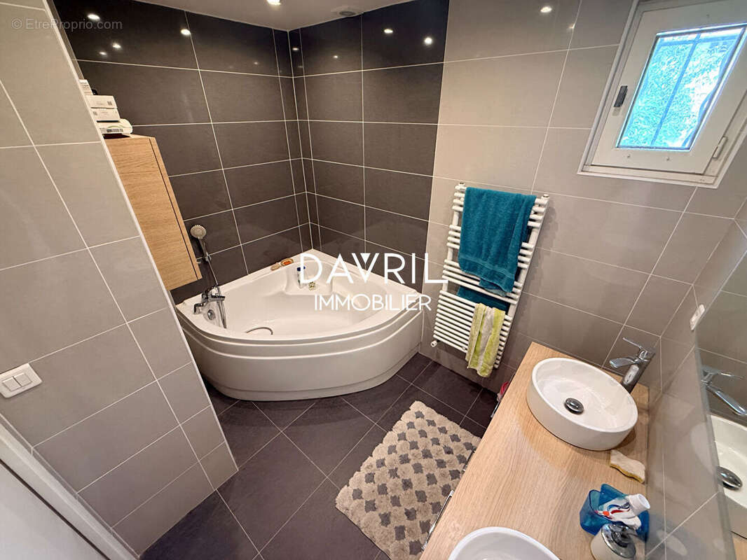 Maison Conflans Sainte Honorine 8 pièce(s) 150 m2 - photo 10
