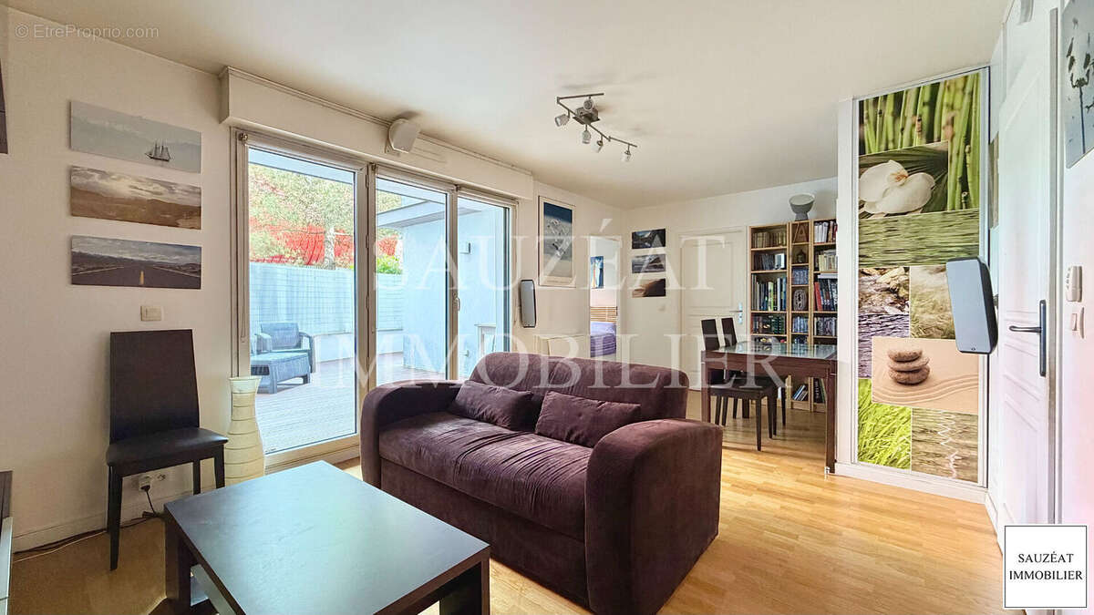 Appartement à ISSY-LES-MOULINEAUX