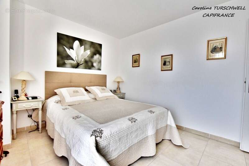 Appartement à SOLLIES-PONT