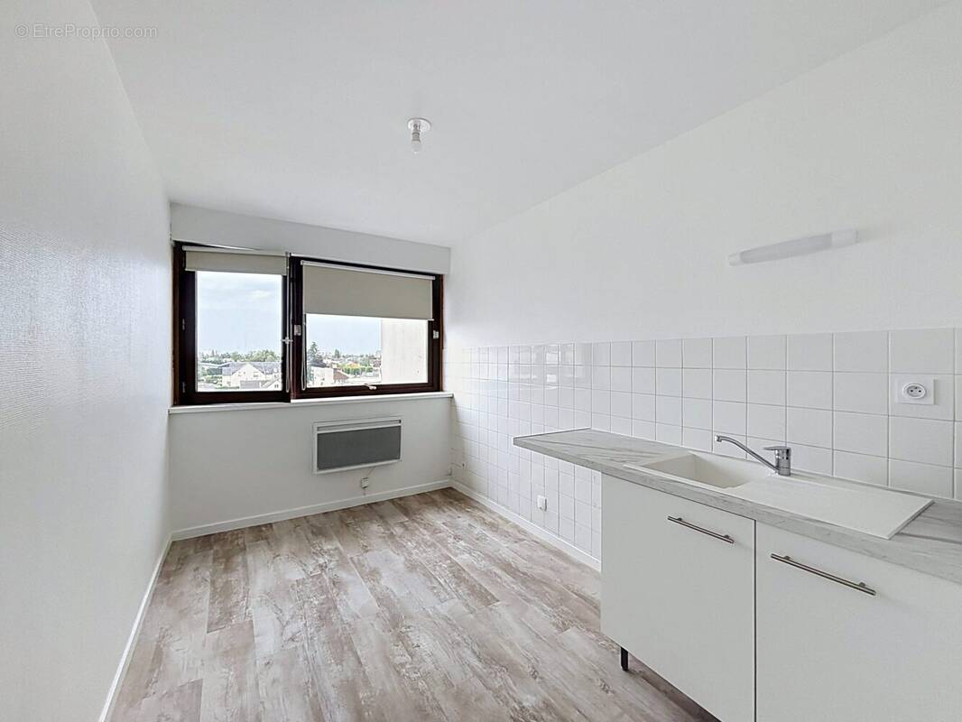 Appartement à LA CHAUSSEE-SAINT-VICTOR