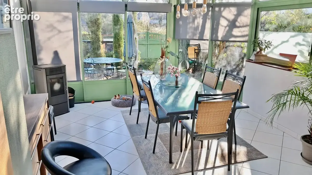 Maison avec jardin en bon état dans quartier résidentiel ! - photo 3