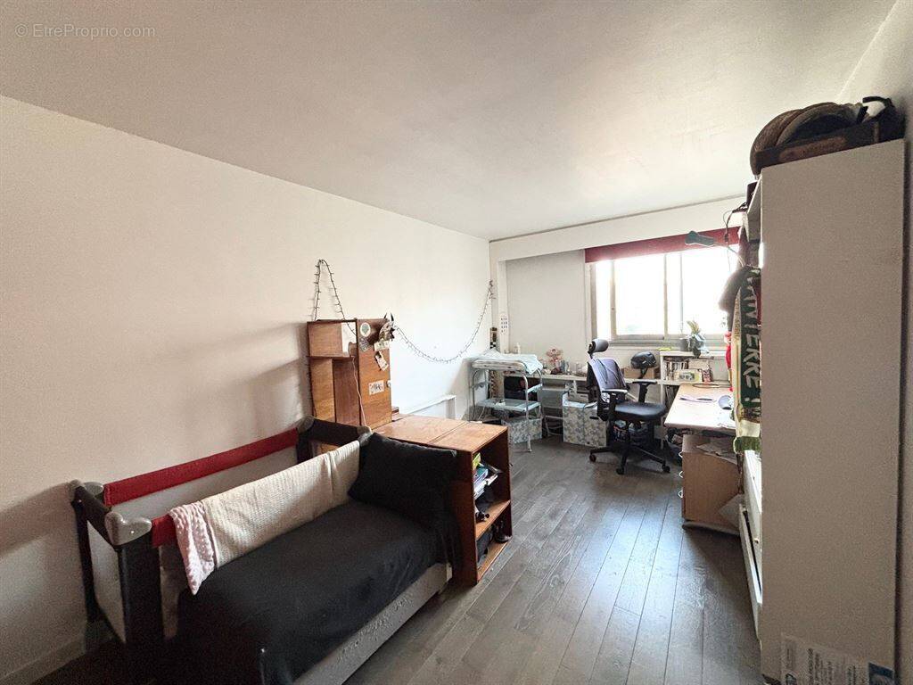 Appartement à PARIS-10E