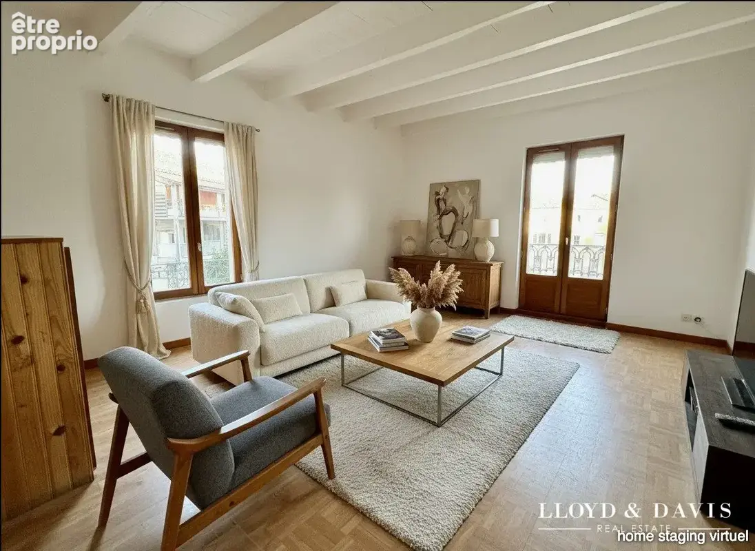 Maison 7 pièces 194 m² à vendre à Saint-Laurent-Du-Pape (07800) - photo 2