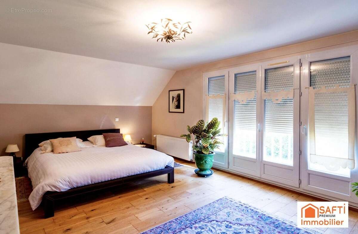 Photo 8 - Maison à VOISINS-LE-BRETONNEUX