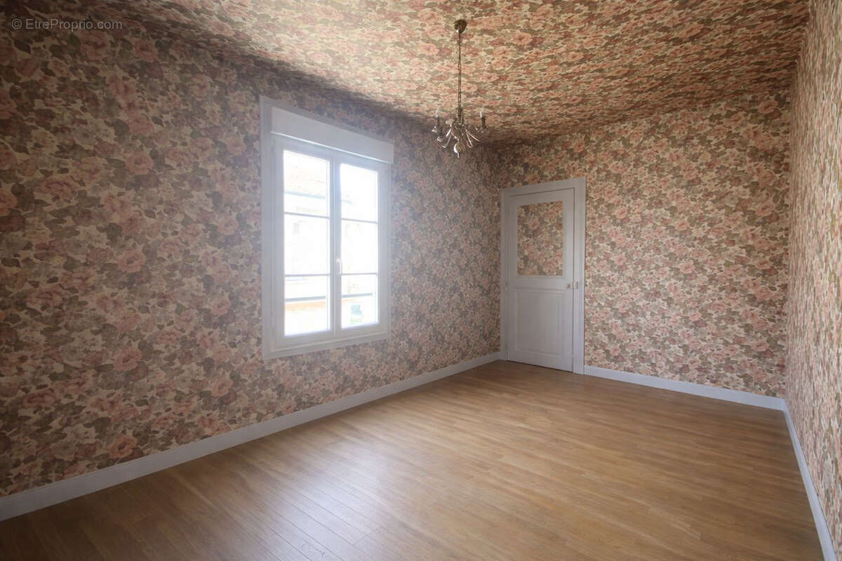 Maison à MONTRICHARD