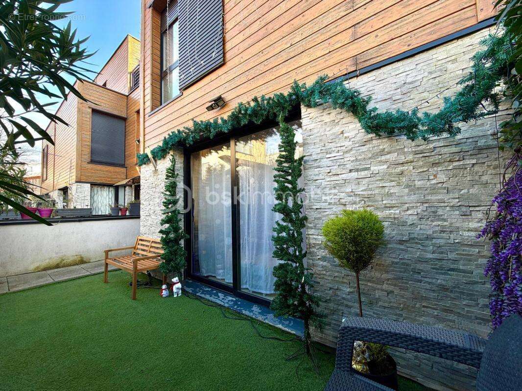 Maison à ROMAINVILLE