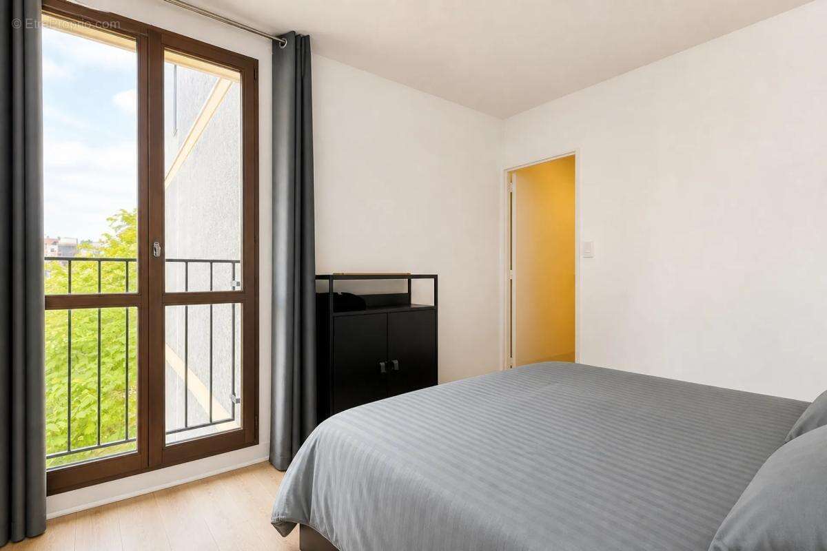 Appartement à FONTENAY-SOUS-BOIS