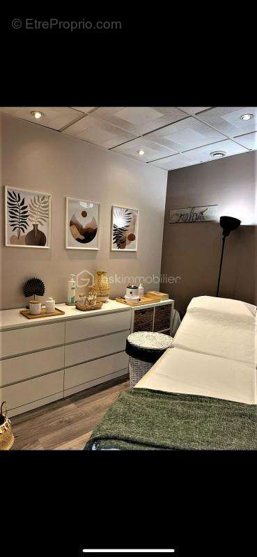 Commerce à NEUILLY-PLAISANCE