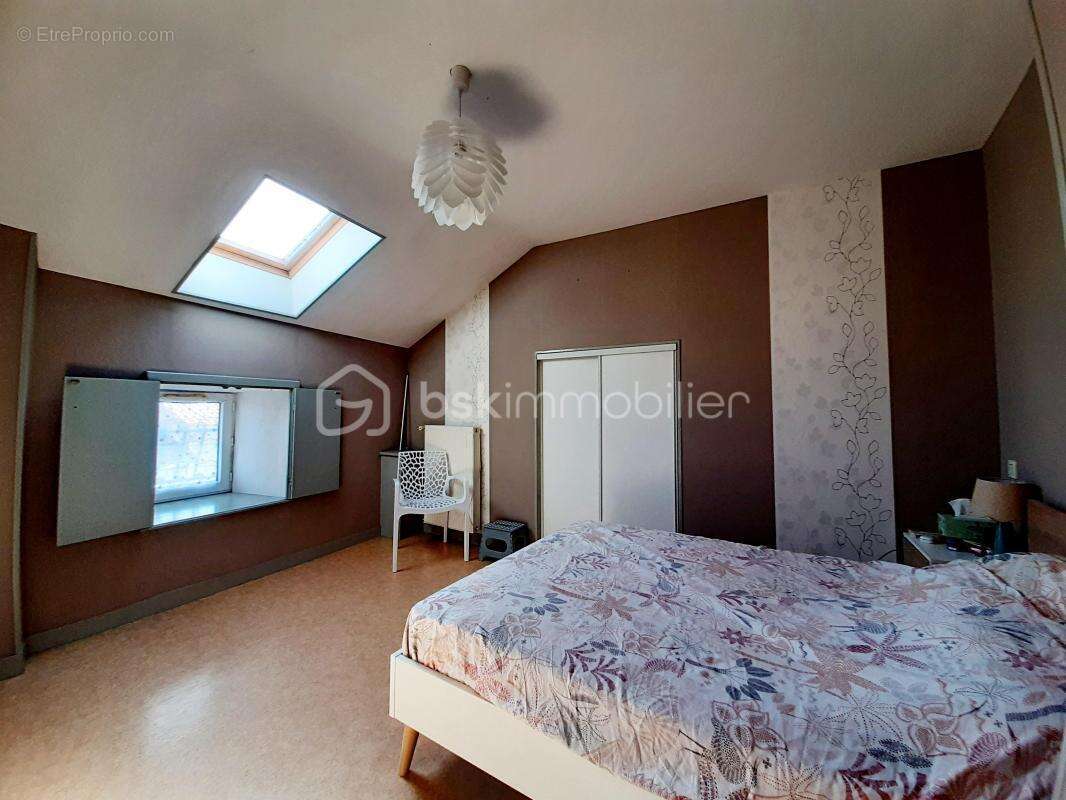 Appartement à SAINT-JUNIEN