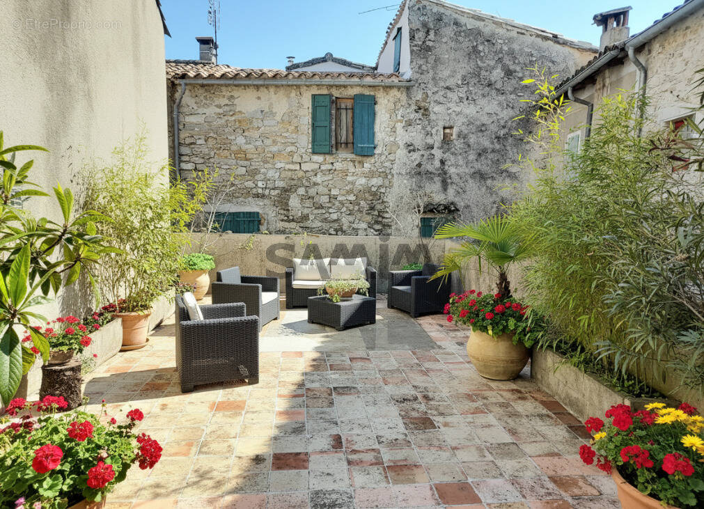Maison à DURFORT-ET-SAINT-MARTIN-DE-SOSSENAC