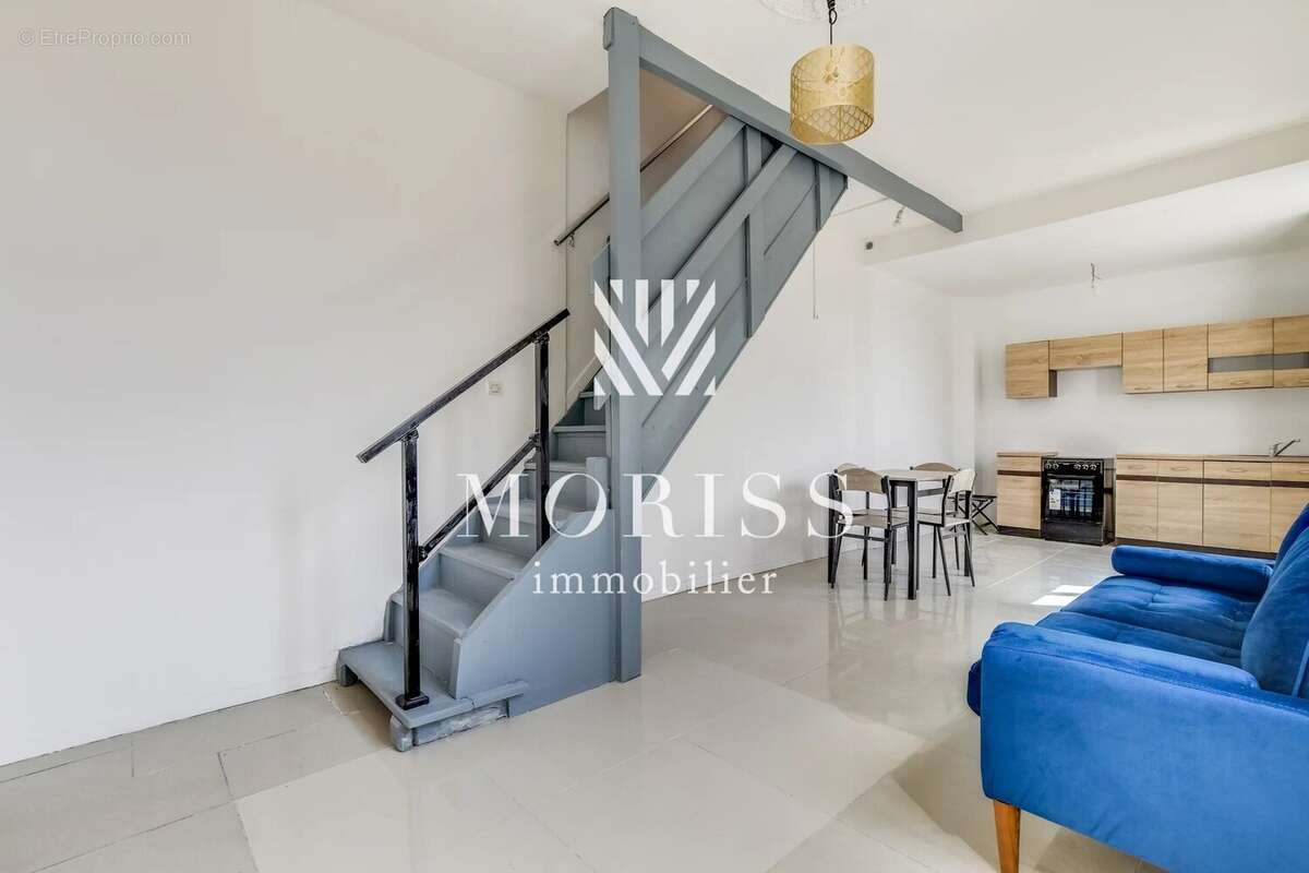 Saint Denis- Maison de 3 pièces + terrasse de 33,m² - photo 4