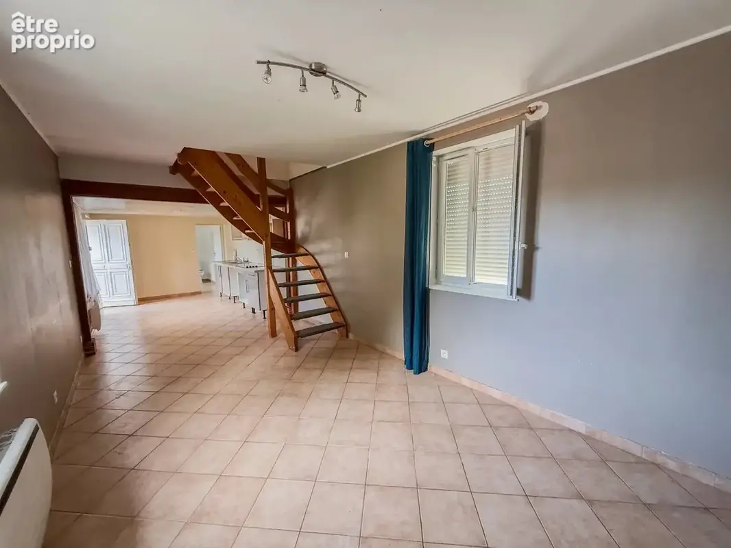 Propriété avec 2 maisons et 2 granges à renover - 1,3ha - photo 10