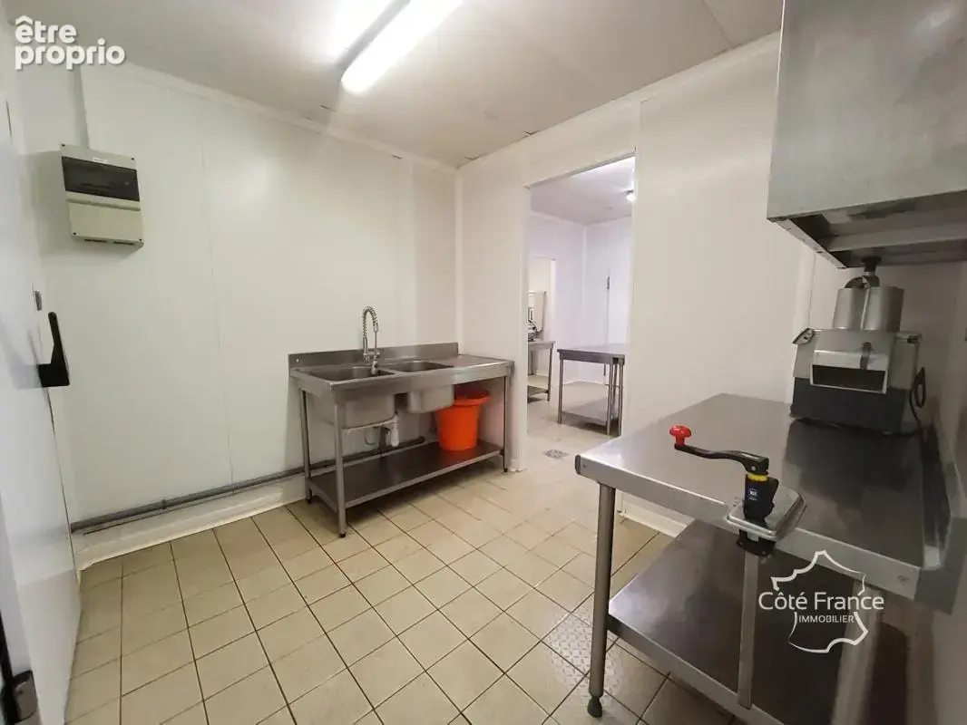 À VENDRE   Fonds et Murs Commerciaux Activité Traiteur   GIV - photo 16