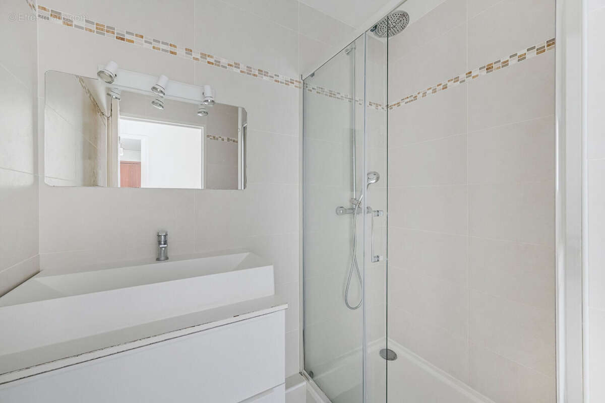 Appartement à CLICHY
