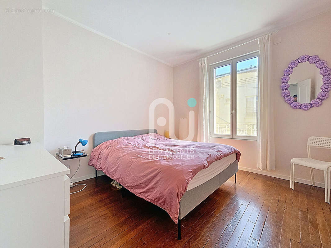 Maison à ASNIERES-SUR-SEINE