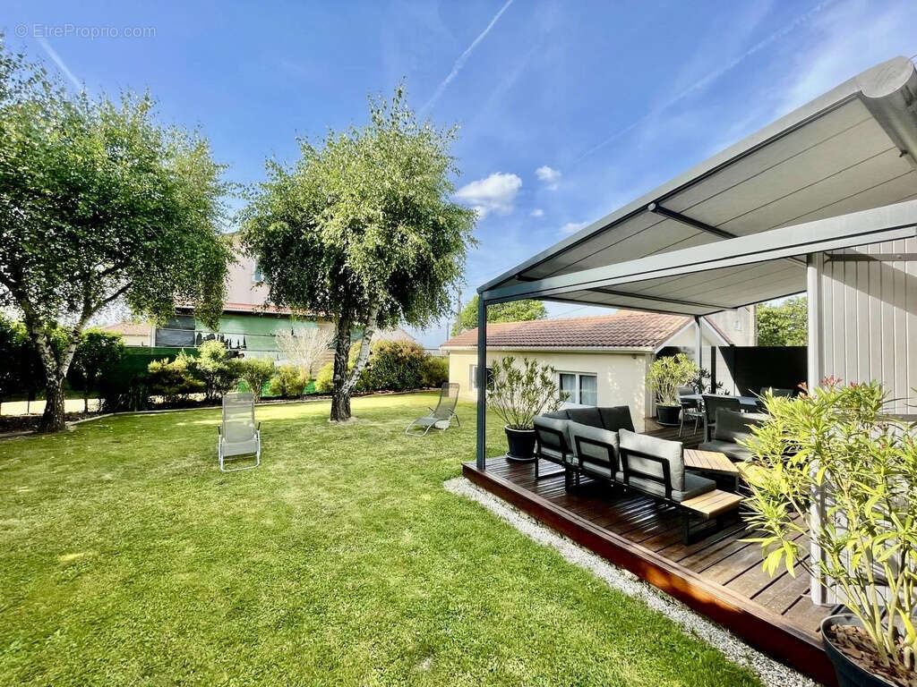 Maison à BOSMIE-L&#039;AIGUILLE