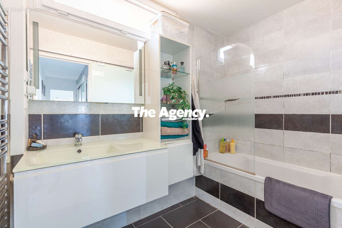 Appartement à MARSEILLE-10E