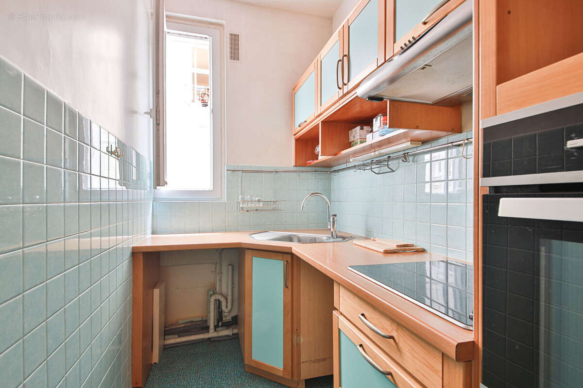 Appartement à PARIS-14E