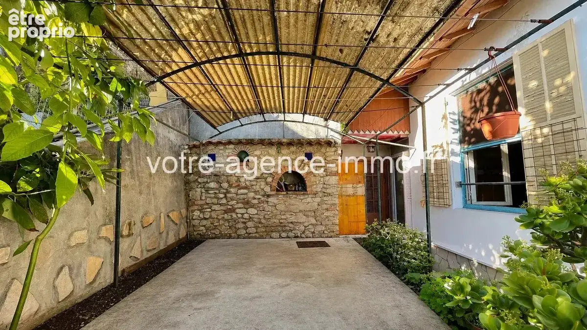 Maisons 3 P + 2 P St Pancrace / Vue mer / 2 Garages / Jardins - photo 5