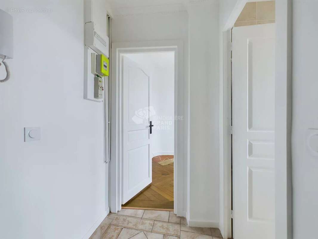 Appartement à PARIS-8E