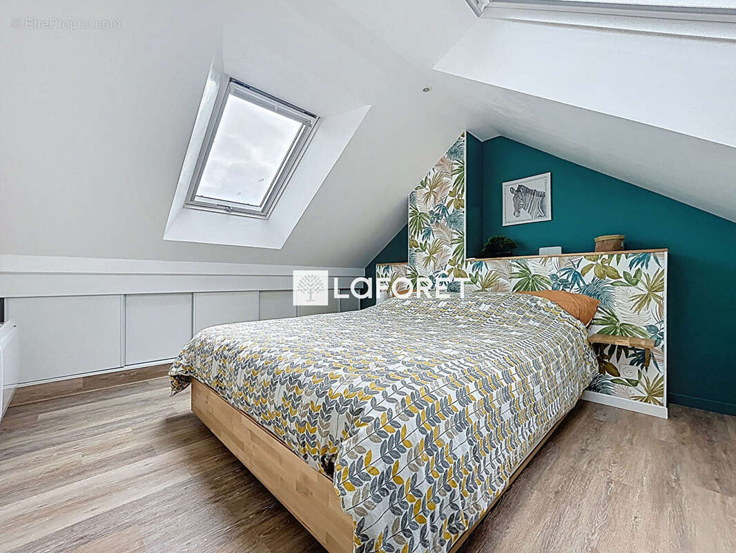 Maison à SAVIGNY-LE-TEMPLE