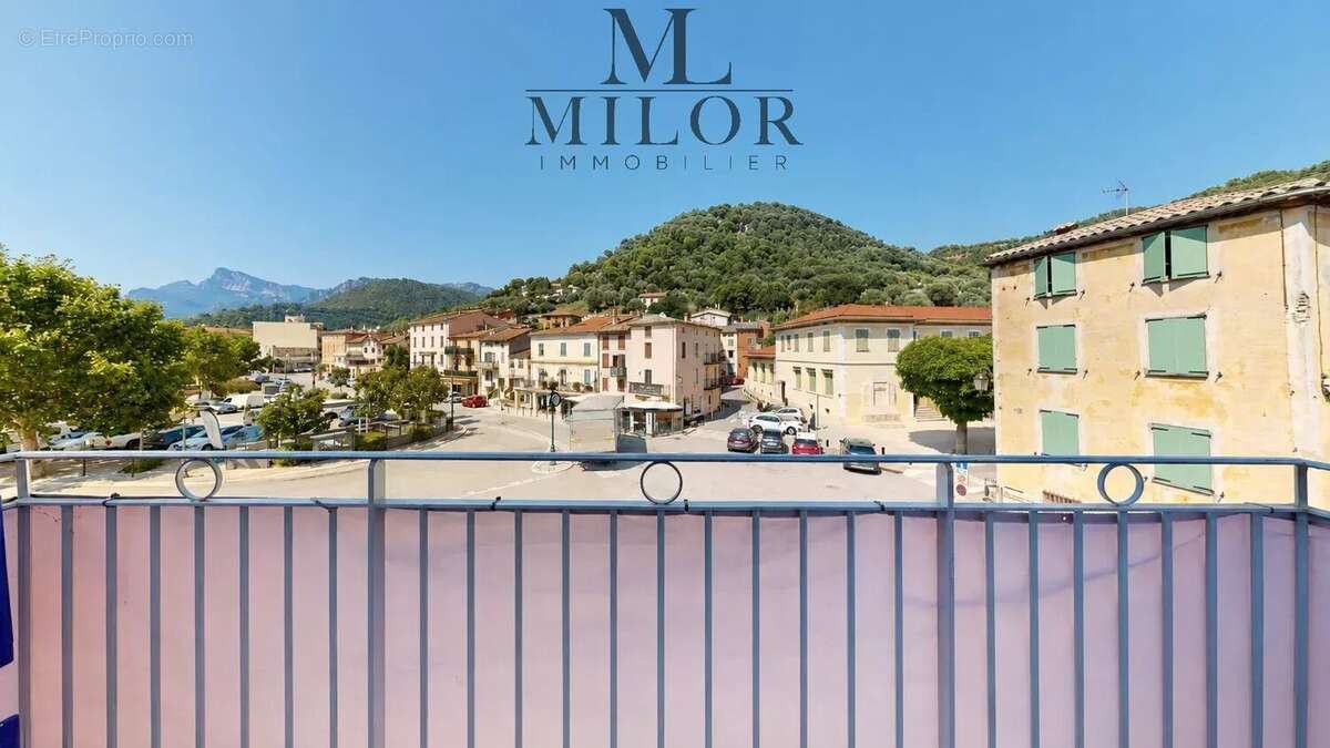 Saint-martin-du-var – dernier étage, 5 pièces avec mezzanine et deux balcons - photo 4