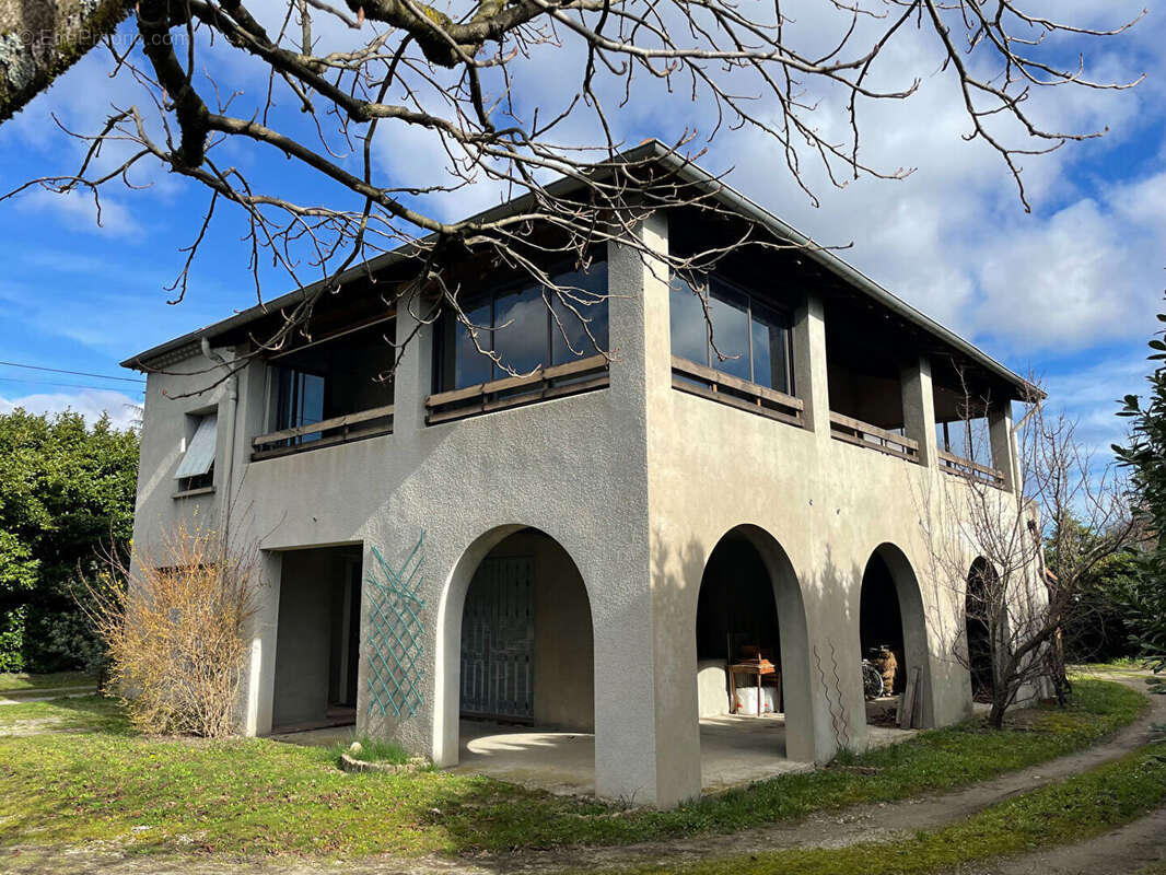 Maison à CHOMERAC