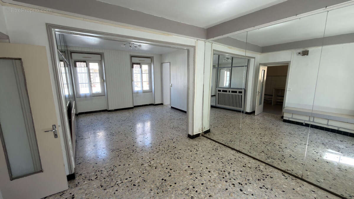 Appartement à MEZIERES-SUR-SEINE