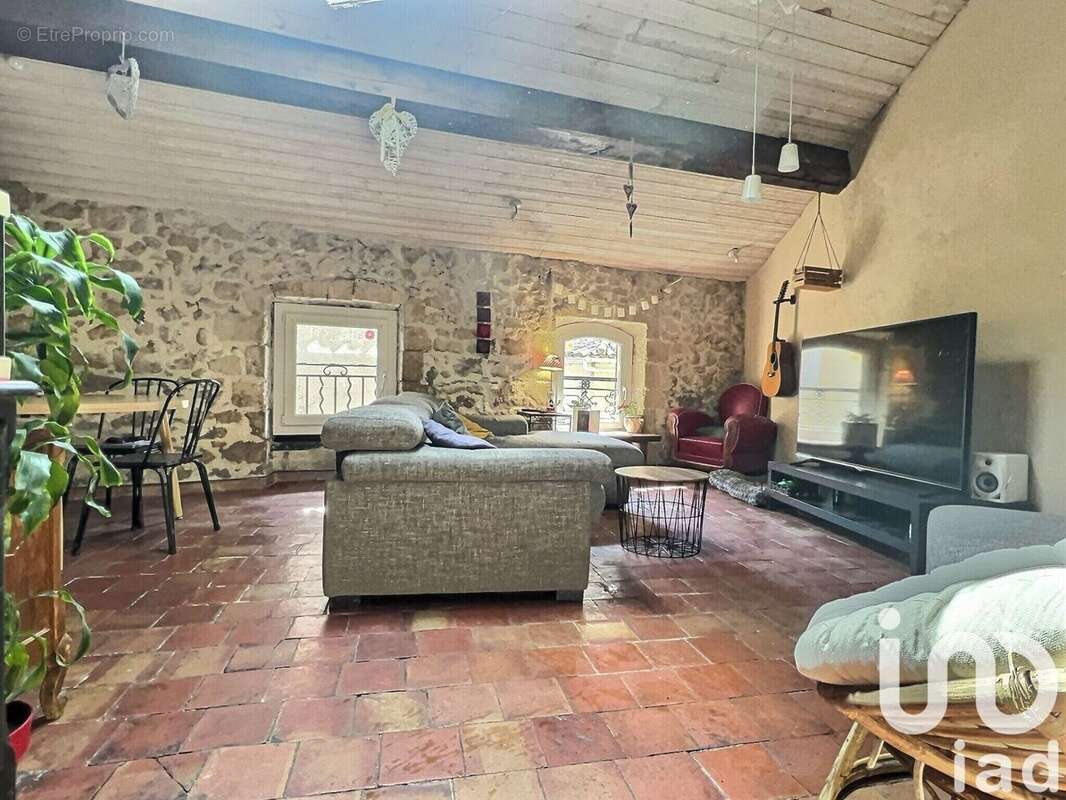 Photo 3 - Maison à PEYROLLES-EN-PROVENCE